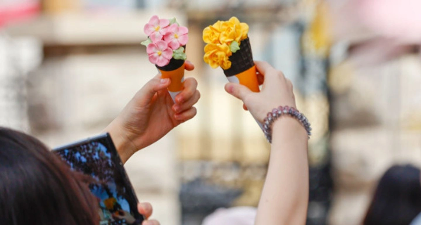 คำฮิตจีน ‘เหล่าจี่’ ปลุกกระแสดูแลหัวใจ ท้าค่านิยมลำบากก่อนสบายทีหลัง