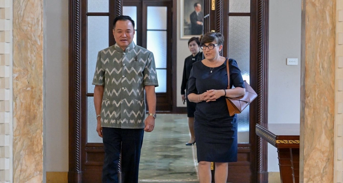 นายกรัฐมนตรีไทยหารือเอกอัครราชทูตออสเตรเลียเรื่องความร่วมมือด้านพลังงานและการจัดหาน้ำมัน