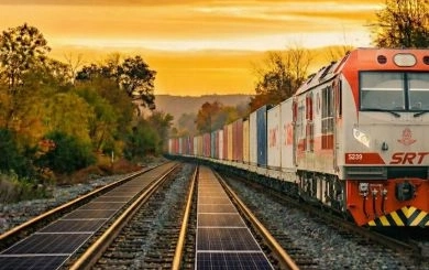 ปลดล็อกสองโอกาสทอง ‘โซลาร์–รางรถไฟ’ ขับเคลื่อนเศรษฐกิจไทยสู่อนาคต